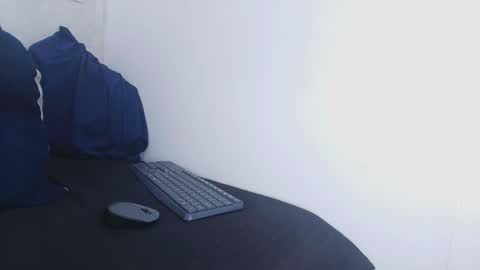 Snapshot of ashly_miller2 chatting on September 12, 2:02 pm Ashly online show from September 12, 2:02 pm
