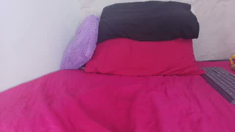 Snapshot of ashly_miller2 chatting on September 11, 1:55 pm Ashly online show from September 11, 1:55 pm