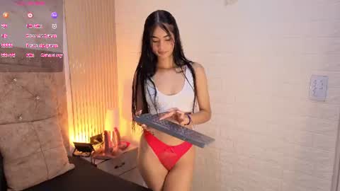 ashlybloom1 online show from July 20, 11:45 am