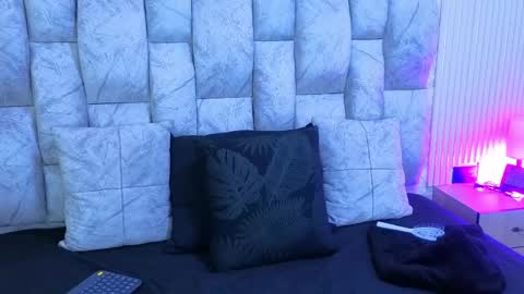 ashlybloom1 online show from May 26, 7:35 pm