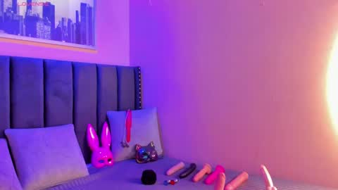 Snapshot of ashlye_miller_ chatting on February 16, 3:37 am ashlye_miller_ online show from February 16, 3:37 am