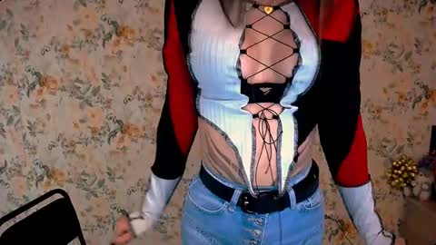 Snapshot of asia_n_ chatting on February 10, 7:26 am asia_n_ online show from February 10, 7:26 am