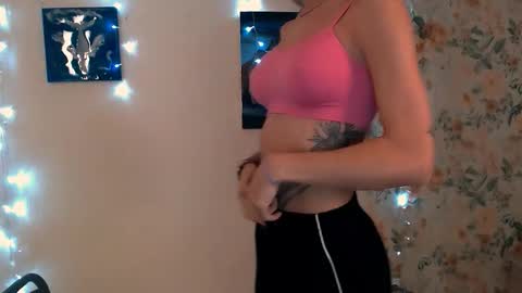 Snapshot of asia_n_ chatting on September 18, 6:23 am asia_n_ online show from September 18, 6:23 am