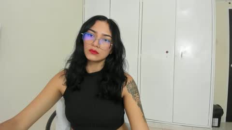 Snapshot of asiam_brunet chatting on February 13, 2:09 pm Camila online show from February 13, 2:09 pm
