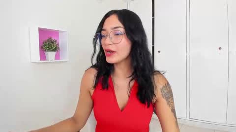 Snapshot of asiam_brunet chatting on February 1, 1:09 pm Camila online show from February 1, 1:09 pm