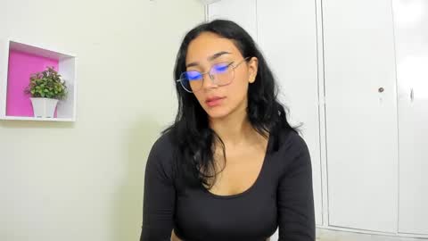 Snapshot of asiam_brunet chatting on February 21, 1:00 pm Camila online show from February 21, 1:00 pm