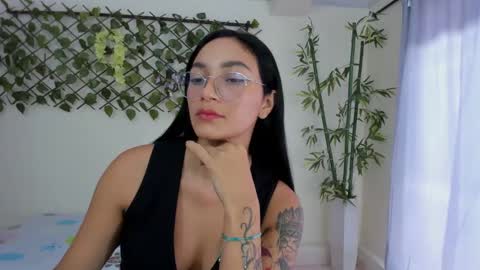 Snapshot of asiam_brunet chatting on September 26, 3:09 pm Camila online show from September 26, 3:09 pm