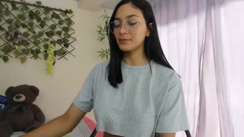 Snapshot of asiam_brunet chatting on October 14, 2:08 pm Camila online show from October 14, 2:08 pm