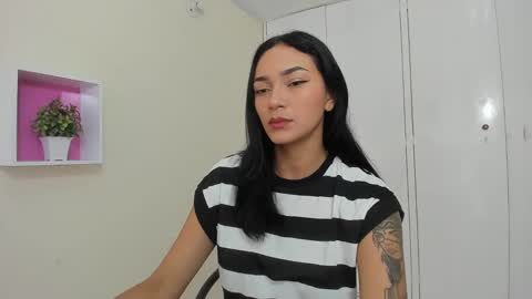 Snapshot of asiam_brunet chatting on February 26, 12:49 pm Camila online show from February 26, 12:49 pm