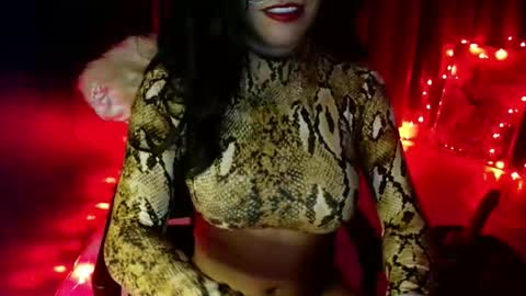 Snapshot of asian_petit19 chatting on October 12, 3:42 am Lovely online show from October 12, 3:42 am