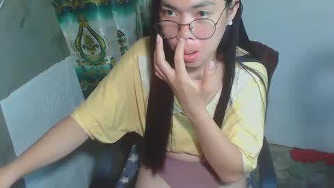 Rhean online show from March 12, 5:38 pm