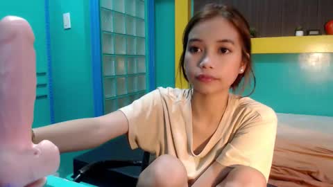 Slade and Olive online show from May 31, 5:41 pm