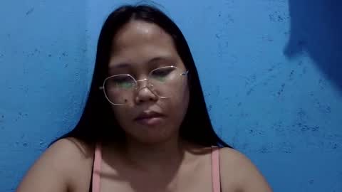 asiancreamy4u online show from March 12, 5:17 pm