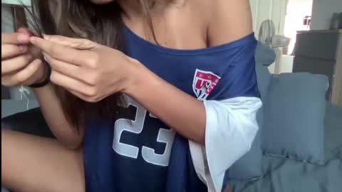 asiangirlandwhiteguy online show from February 9, 4:26 am