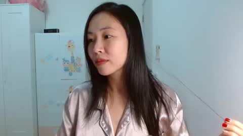 Snapshot of asiantabbyx chatting on January 18, 3:49 pm Tabby online show from January 18, 3:49 pm