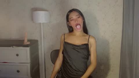 kisses online show from April 9, 10:09 am