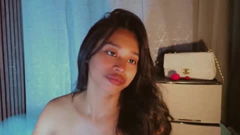 kisses online show from June 8, 8:59 am