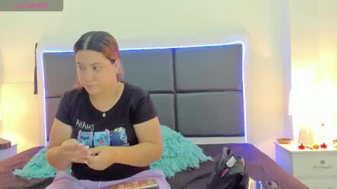 Snapshot of aslhyn_gomez chatting on September 8, 6:18 pm Aslhyn online show from September 8, 6:18 pm