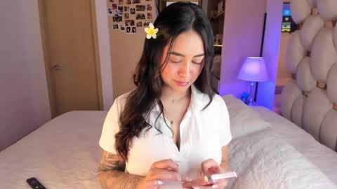 Snapshot of asshley__ chatting on February 12, 3:51 am Ashley online show from February 12, 3:51 am