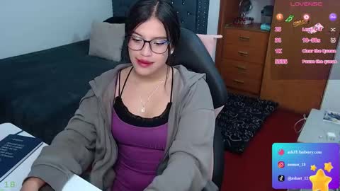 Snapshot of assu_18 chatting on October 6, 9:48 am Ash online show from October 6, 9:48 am