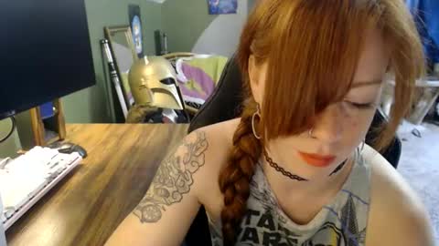 AstraeaSiren online show from June 8, 5:03 pm