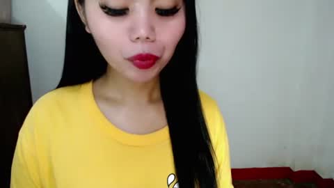 Snapshot of asuna_charming chatting on October 12, 6:32 pm asuna_charming online show from October 12, 6:32 pm