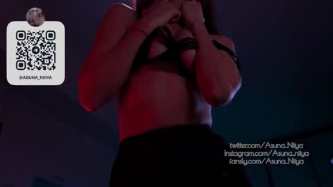 Asuna Niiya - online show from January 7, 5:27 pm