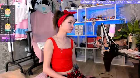 Snapshot of asya_sweet_ chatting on December 7, 11:18 am Anastasia online show from December 7, 11:18 am