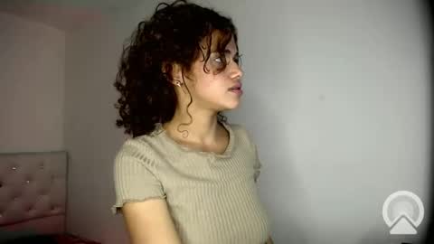 Snapshot of atenajb chatting on December 10, 12:28 am ATENA online show from December 10, 12:28 am