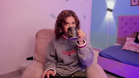Snapshot of atenajb chatting on January 6, 2:25 pm ATENA online show from January 6, 2:25 pm