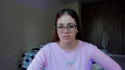 Snapshot of atenas__05 chatting on January 18, 7:48 pm atenas online show from January 18, 7:48 pm