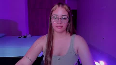 Snapshot of atenas__05 chatting on February 26, 7:08 pm atenas online show from February 26, 7:08 pm