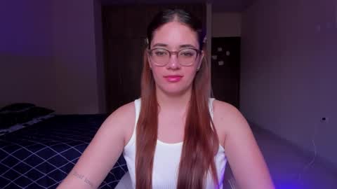 Snapshot of atenas__05 chatting on February 14, 6:51 pm atenas online show from February 14, 6:51 pm