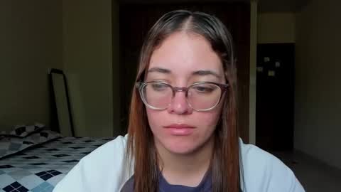Snapshot of atenas__05 chatting on February 10, 6:56 pm atenas online show from February 10, 6:56 pm