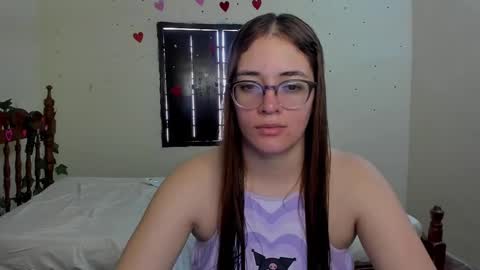 Snapshot of atenas__05 chatting on January 10, 7:00 pm atenas online show from January 10, 7:00 pm