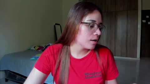 Snapshot of atenas__05 chatting on January 22, 7:03 pm atenas online show from January 22, 7:03 pm