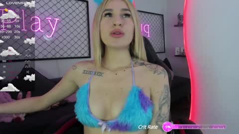 Snapshot of atenea_klett_ chatting on December 11, 1:06 pm ATENEA online show from December 11, 1:06 pm
