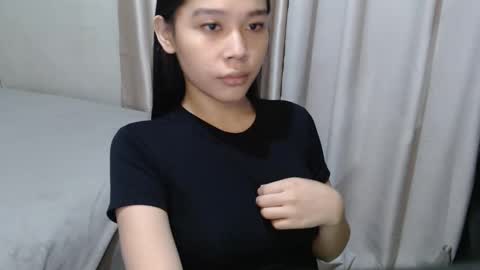 Snapshot of atheena_charm chatting on January 5, 11:15 am Athena online show from January 5, 11:15 am