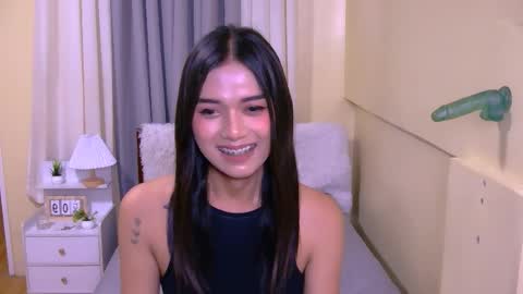 Snapshot of athenaheart chatting on October 14, 5:15 pm Ady online show from October 14, 5:15 pm