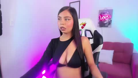 atheneaa_as online show from May 25, 7:46 pm