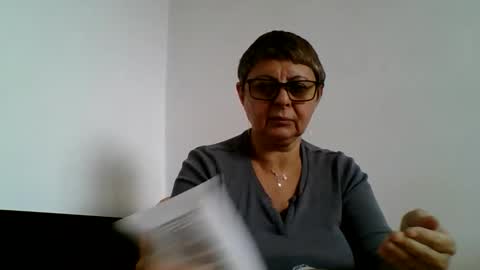 Snapshot of atikaarea chatting on October 26, 9:16 am atikaarea online show from October 26, 9:16 am