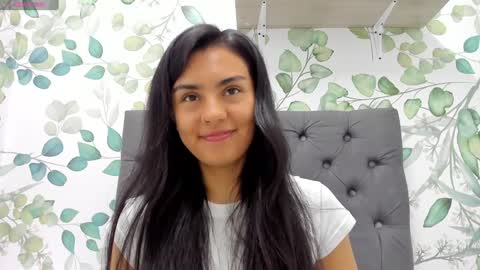 Snapshot of atilana_diaz chatting on December 11, 1:49 pm Atilana Diaz online show from December 11, 1:49 pm