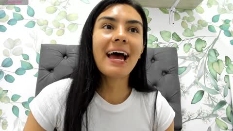 Snapshot of atilana_diaz chatting on December 30, 2:30 pm Atilana Diaz online show from December 30, 2:30 pm