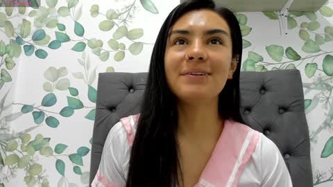 Snapshot of atilana_diaz chatting on December 20, 2:05 pm Atilana Diaz online show from December 20, 2:05 pm