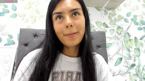 Snapshot of atilana_diaz chatting on January 15, 3:18 pm Atilana Diaz online show from January 15, 3:18 pm