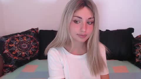 Aubrey online show from April 19, 10:34 pm