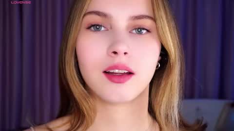 Jolyn online show from October 27, 6:20 am