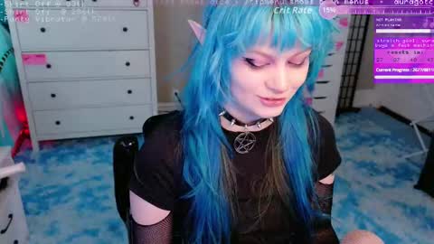 Snapshot of auragotchi chatting on October 4, 9:19 pm Aurora Aura online show from October 4, 9:19 pm
