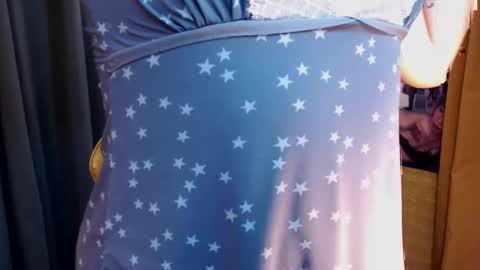 Snapshot of aurakharisma_xx chatting on March 4, 5:32 am Miss awra online show from March 4, 5:32 am