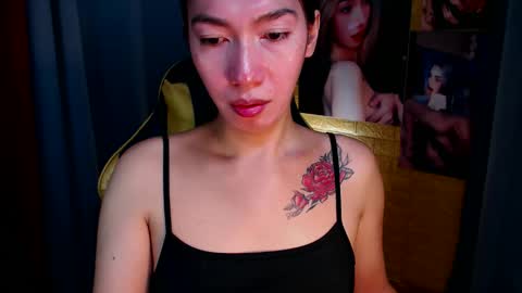 Snapshot of aurakharisma_xx chatting on September 12, 5:52 am Miss awra online show from September 12, 5:52 am